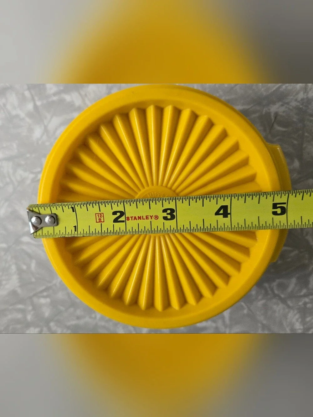 Vintage Tupperware Servalier Bowls Yellow Set Of 2 1323-8